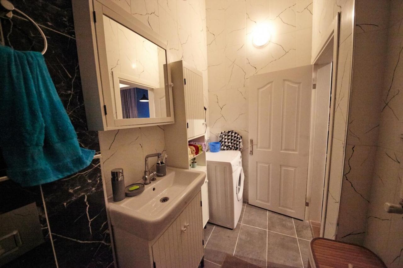 Studio At The Heart Of Taksim Leilighet Istanbul Eksteriør bilde